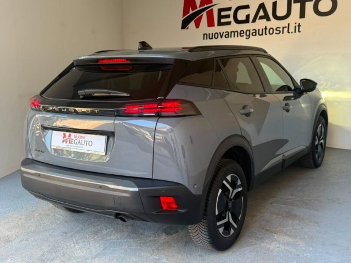 Peugeot 2008 PureTech 100 S&S Allure (5)