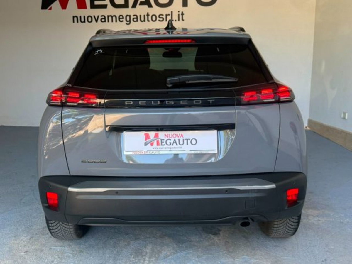 Peugeot 2008 PureTech 100 S&S Allure (6)