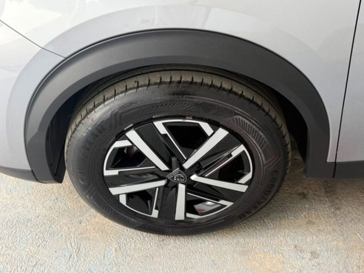 Peugeot 2008 PureTech 100 S&S Active (17)