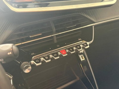 Peugeot 2008 PureTech 100 S&S Active (8)