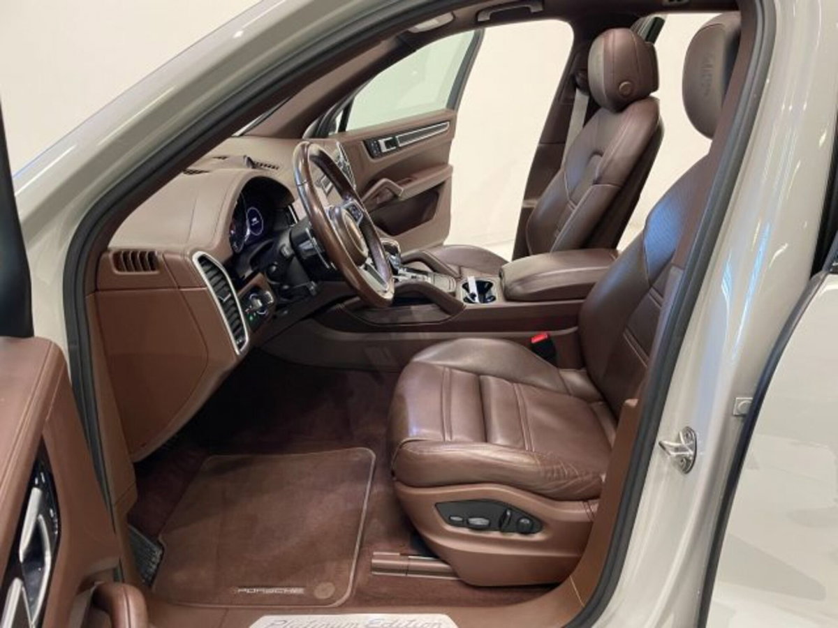 Porsche Cayenne 3.0 V6 (8)