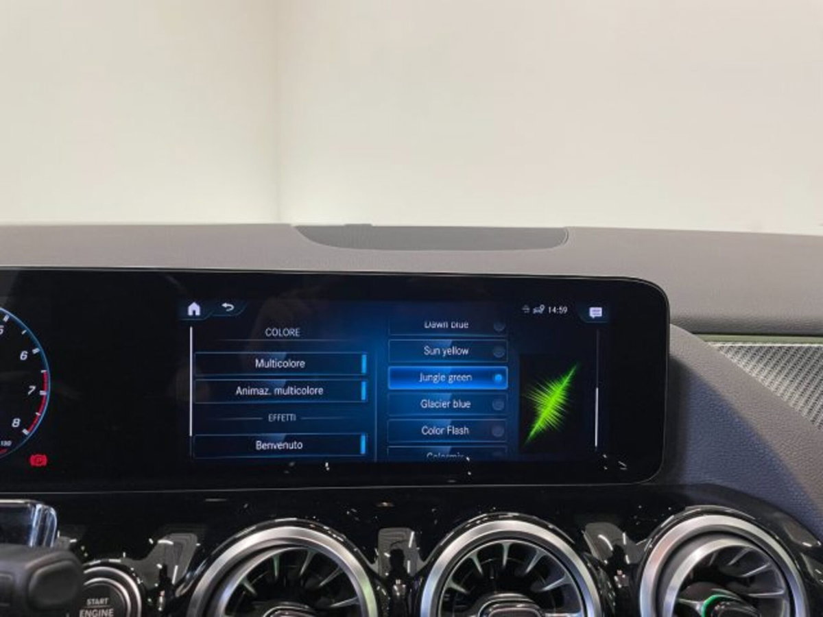 Mercedes-Benz GLA SUV 35 4Matic AMG (13)
