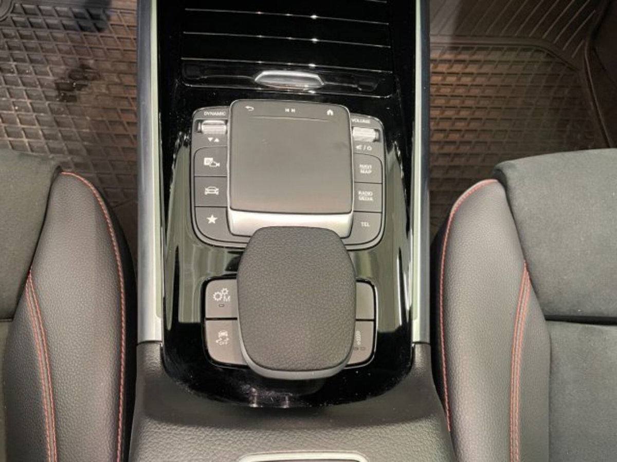 Mercedes-Benz GLA SUV 35 4Matic AMG (14)