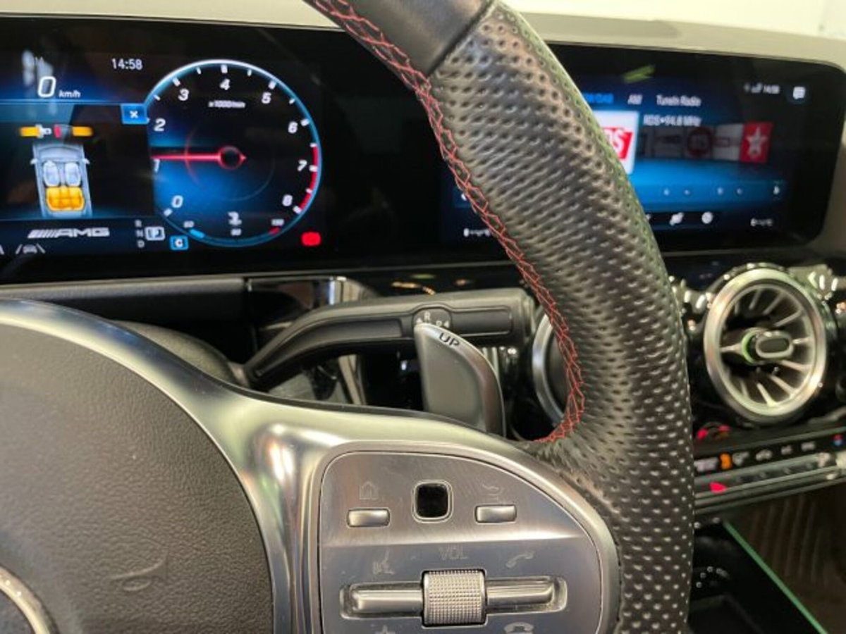 Mercedes-Benz GLA SUV 35 4Matic AMG (19)