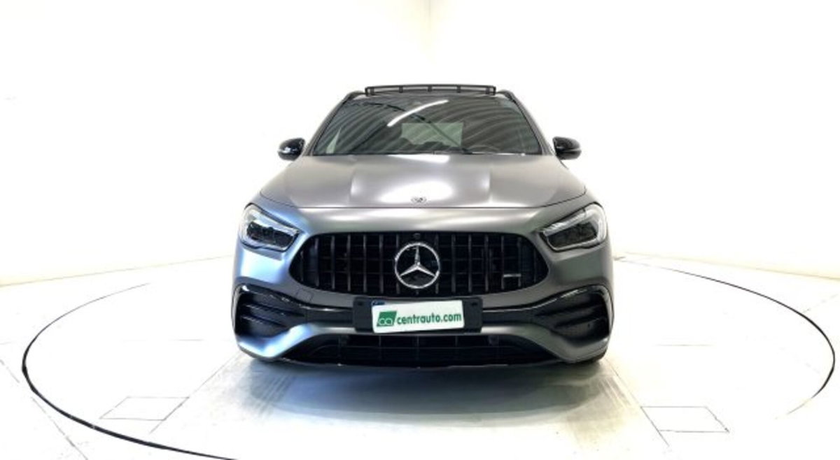 Mercedes-Benz GLA SUV 35 4Matic AMG (2)