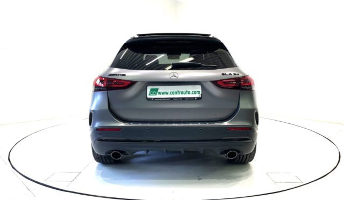 Mercedes-Benz GLA SUV 35 4Matic AMG (4)