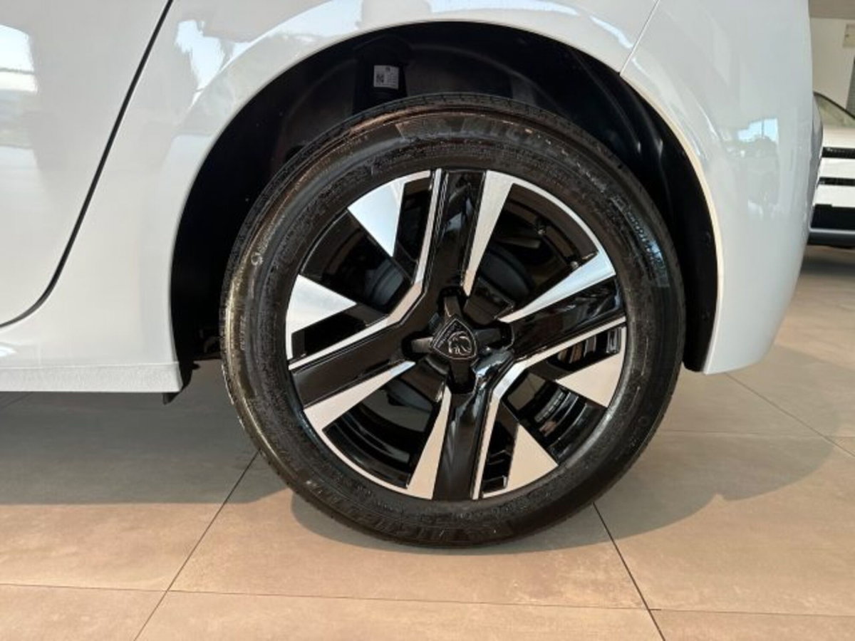 Peugeot 208 1.2 hybrid Active 100cv e-dcs 6 (8)