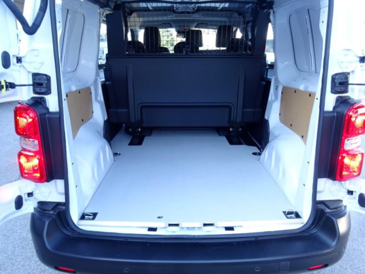 Fiat Scudo Furgone ce 1.5 bluehdi 120cv L2H1 d.cab. mobile (7)