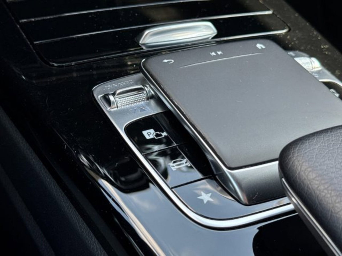 Mercedes-Benz Classe A Sedan 180 d Automatic 4p. Sport (17)