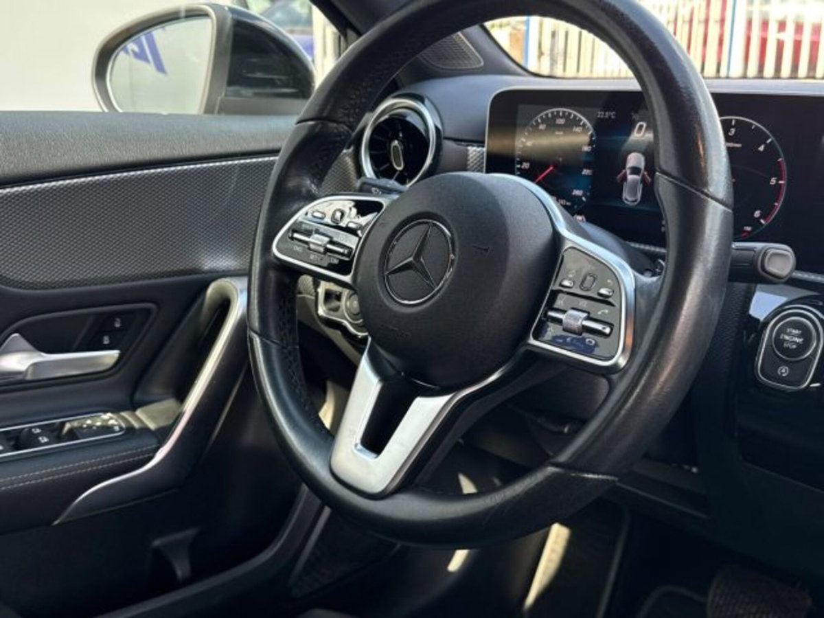 Mercedes-Benz Classe A Sedan 180 d Automatic 4p. Sport (20)