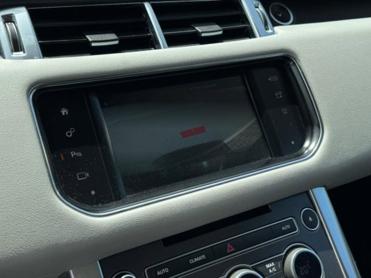 Land Rover Range Rover Sport 3.0 TDV6 HSE Dynamic (10)