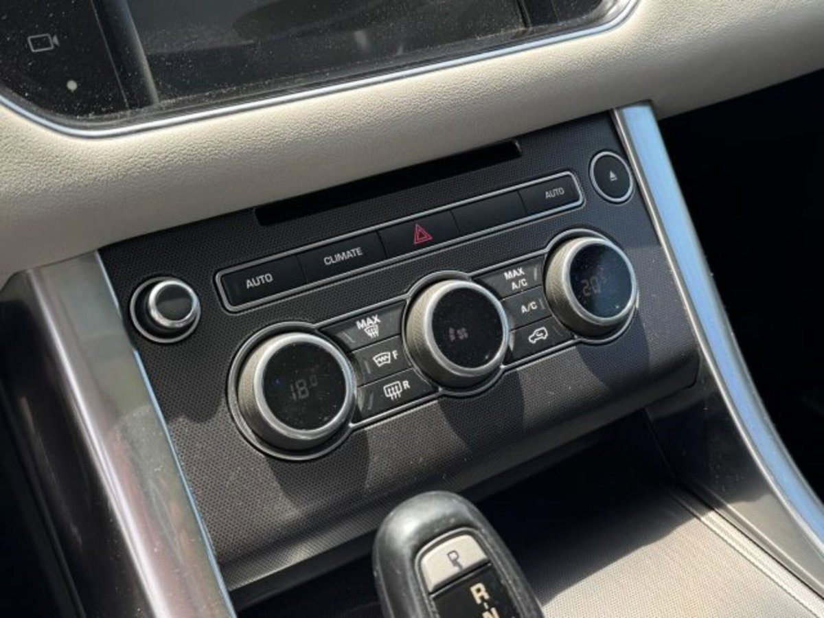 Land Rover Range Rover Sport 3.0 TDV6 HSE Dynamic (12)