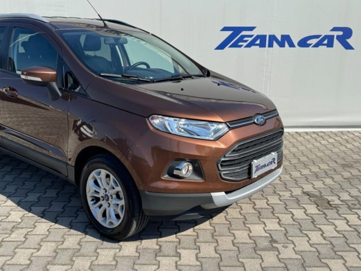 Ford EcoSport 1.5 110 CV Powershift Titanium (17)