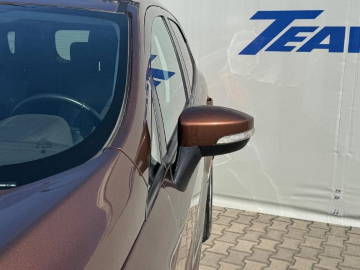 Ford EcoSport 1.5 110 CV Powershift Titanium (20)