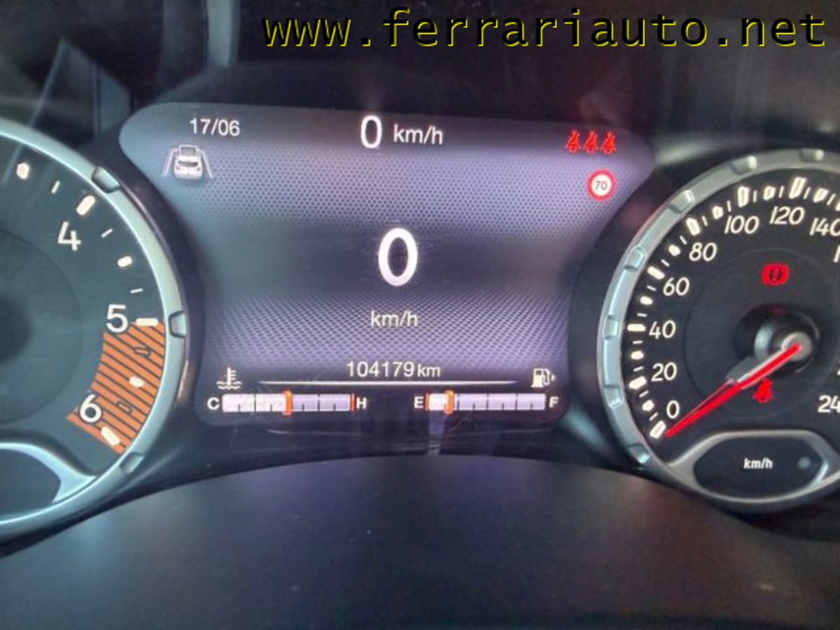 Jeep Renegade 1.6 Mjt 130 CV Limited (9)