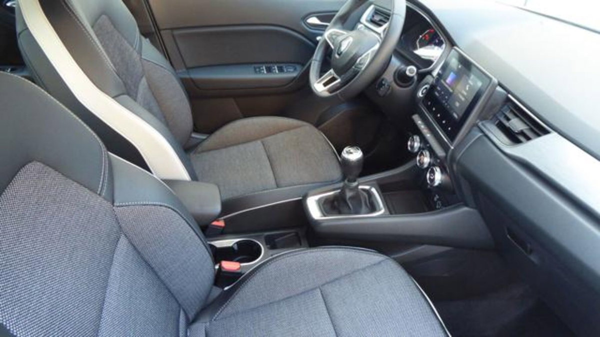 Renault Captur Blue dCi 95 CV Business (8)