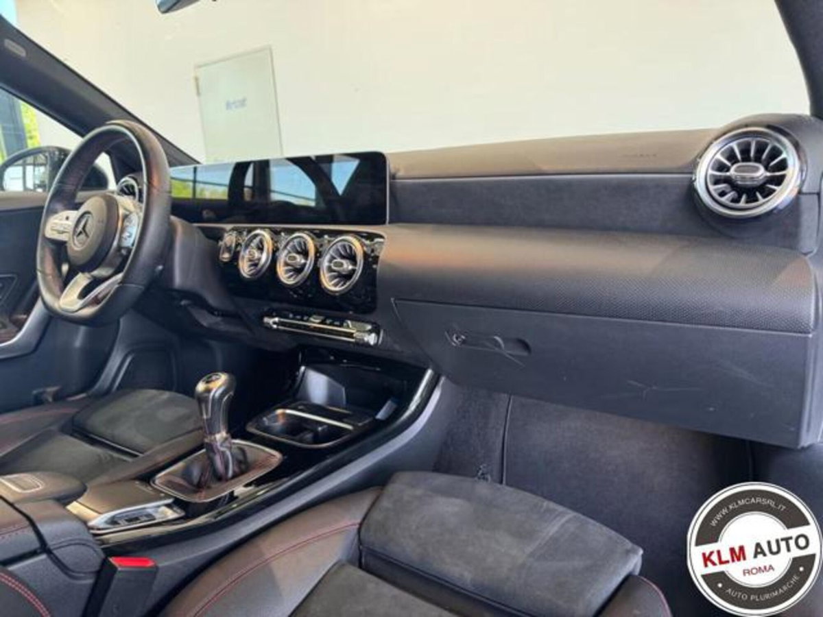 Mercedes-Benz Classe A 180 Premium (9)