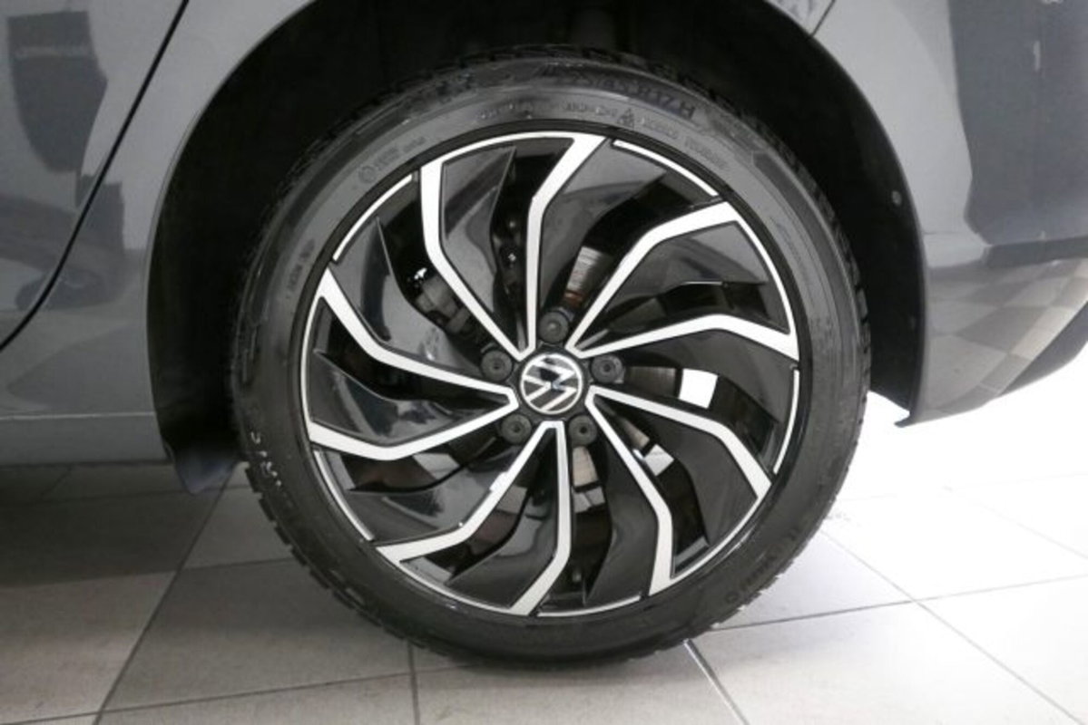 Volkswagen Golf Variant 1.0 eTSI EVO DSG Life (10)