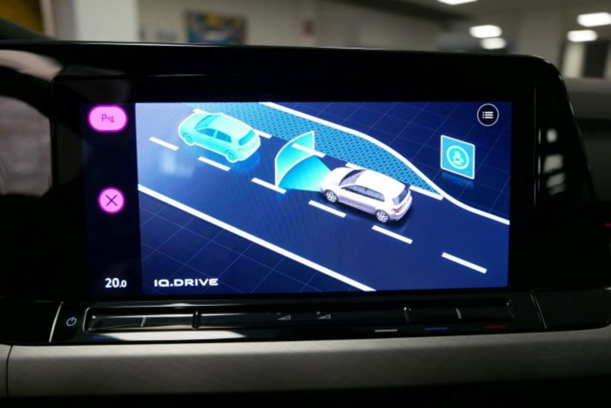 Volkswagen Golf Variant 1.0 eTSI EVO DSG Life (12)