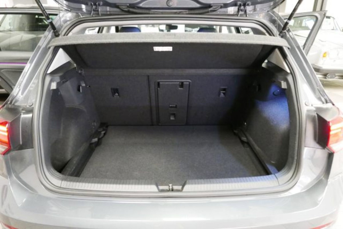 Volkswagen Golf Variant 1.0 eTSI EVO DSG Life (13)