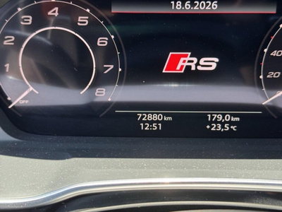 Audi RS Q3 2.5 quattro s-tronic (9)