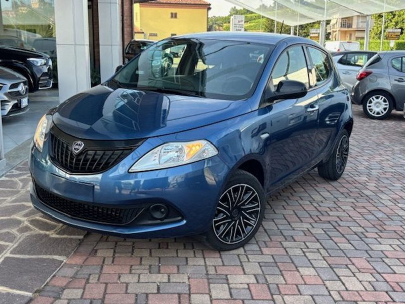 Lancia Ypsilon 1.0 FireFly 5 porte S&S Hybrid Silver Plus