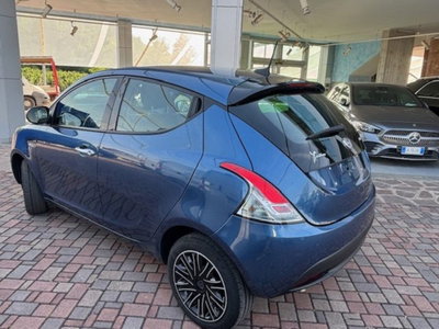 Lancia Ypsilon 1.0 FireFly 5 porte S&S Hybrid Silver Plus (6)