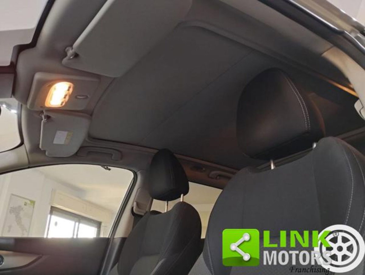 Nissan Qashqai 1.6 dCi 2WD N-Connecta (10)