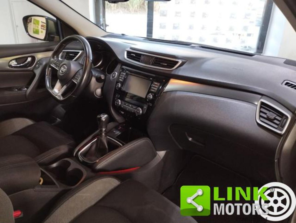 Nissan Qashqai 1.6 dCi 2WD N-Connecta (19)