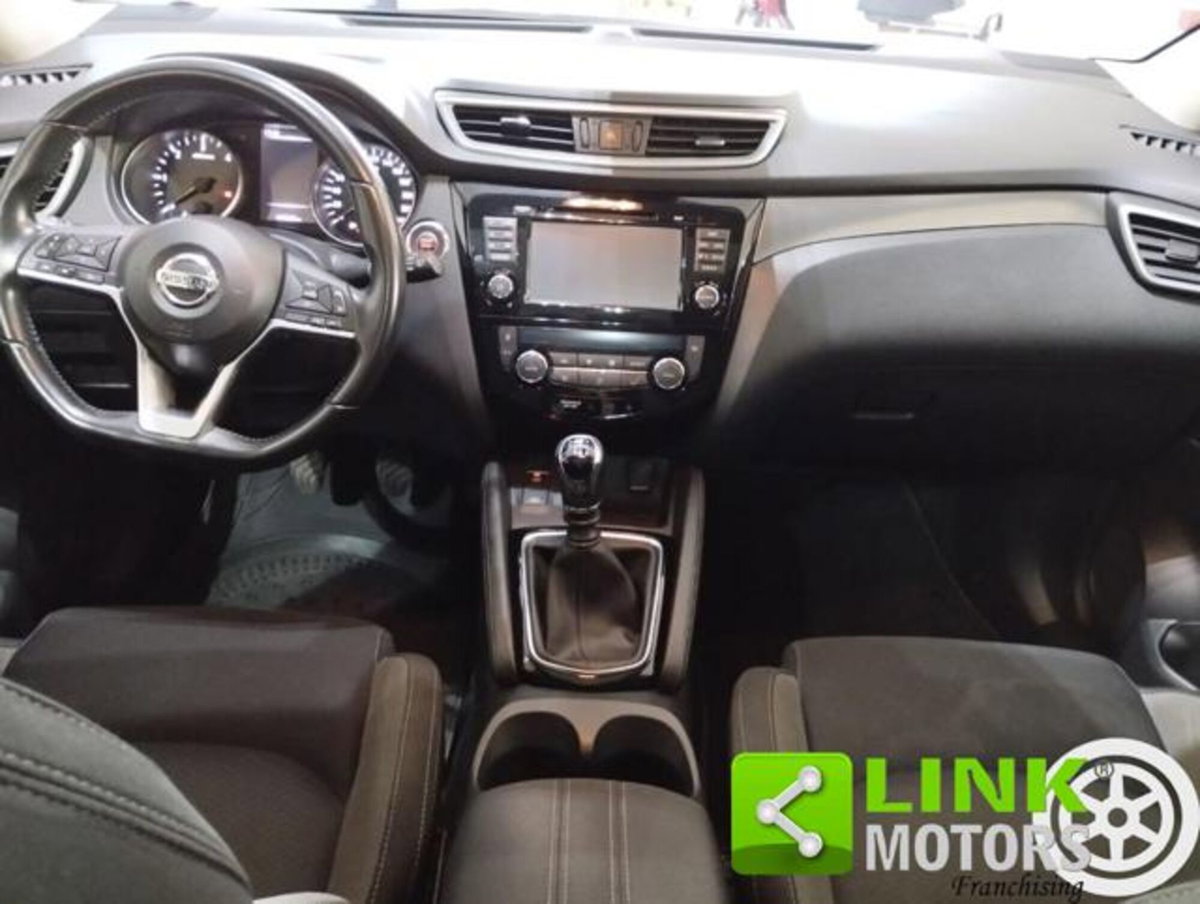 Nissan Qashqai 1.6 dCi 2WD N-Connecta (20)