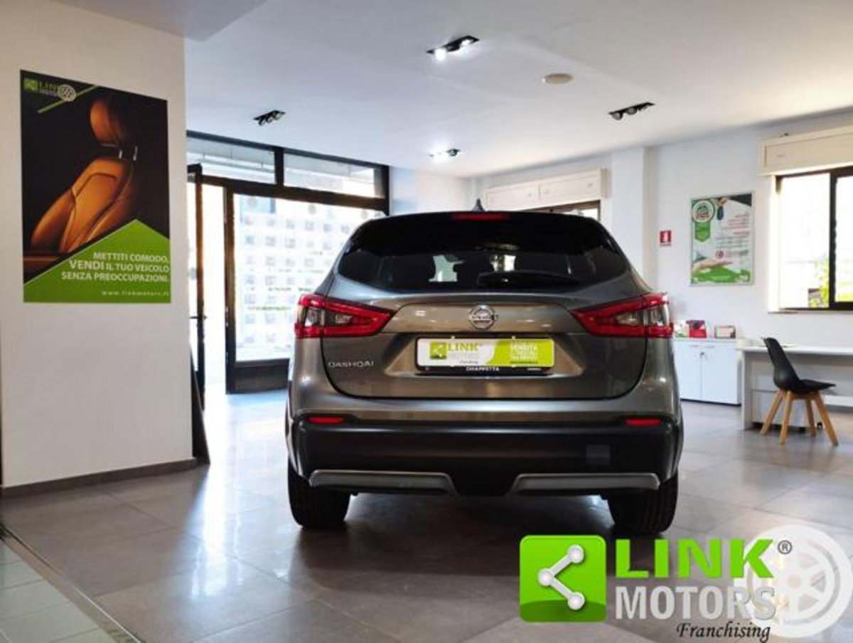 Nissan Qashqai 1.6 dCi 2WD N-Connecta (5)