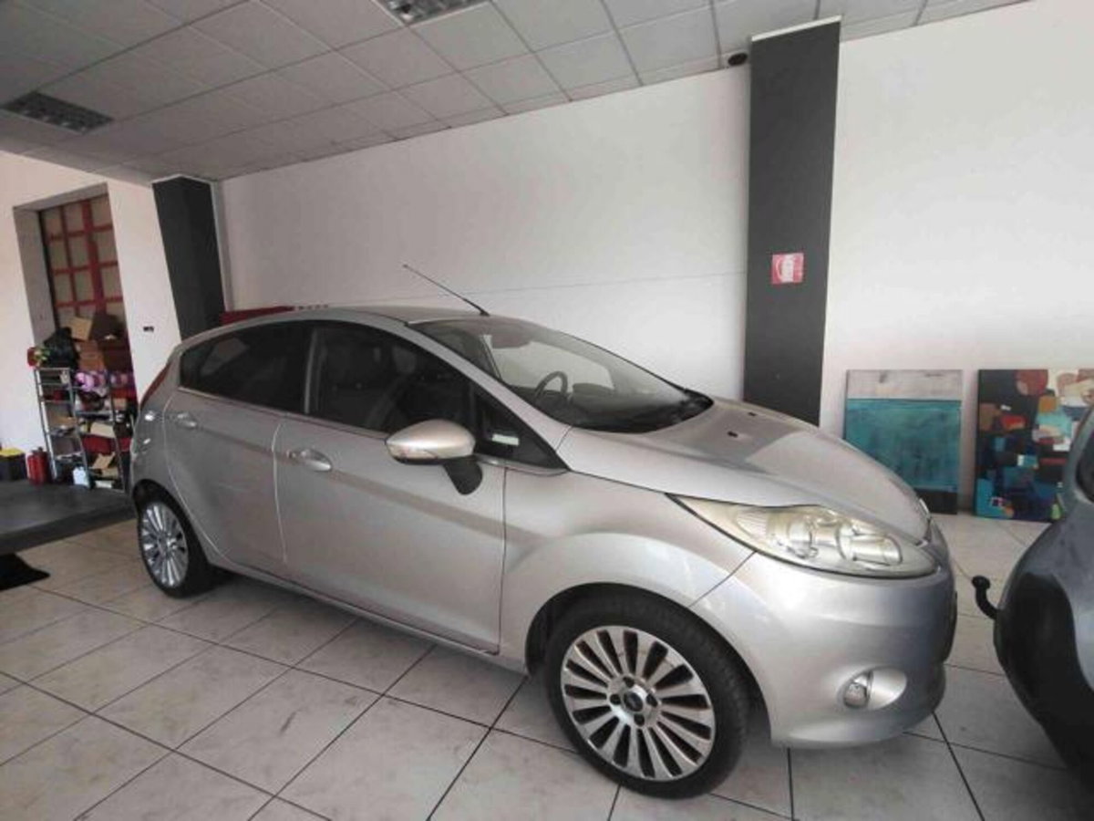 Ford Fiesta 1.4 5 porte Bz.- GPL Titanium