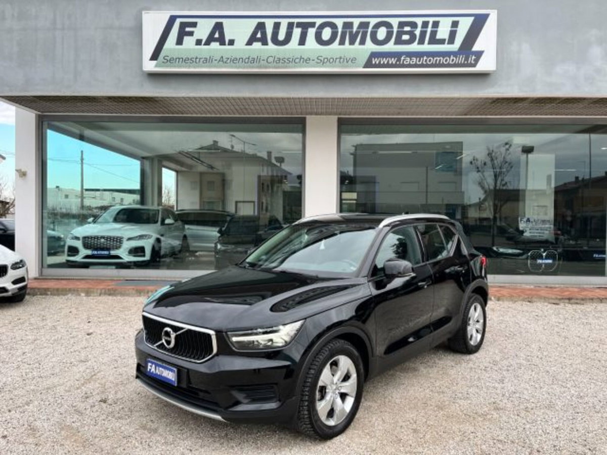 Volvo XC40 D3 AWD Geartronic Momentum (12)