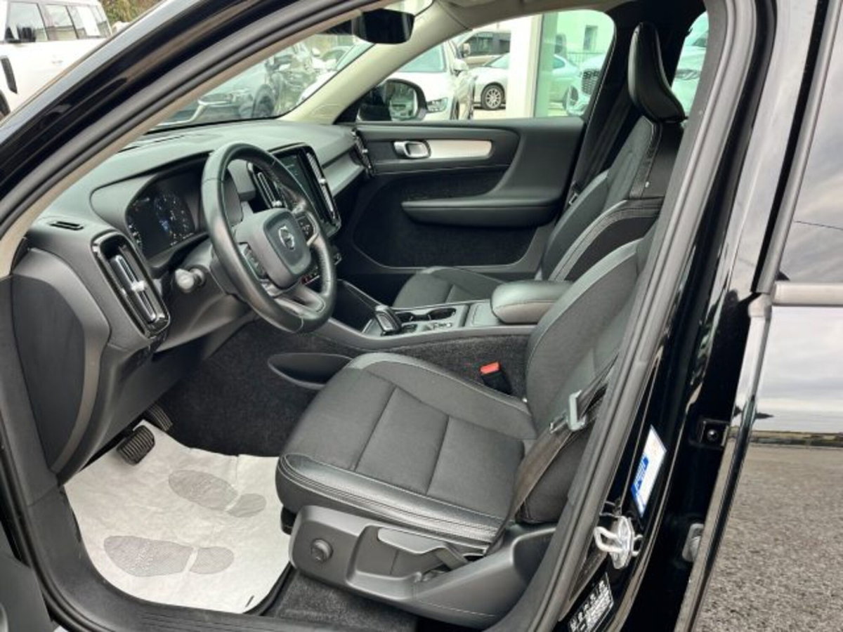 Volvo XC40 D3 AWD Geartronic Momentum (5)