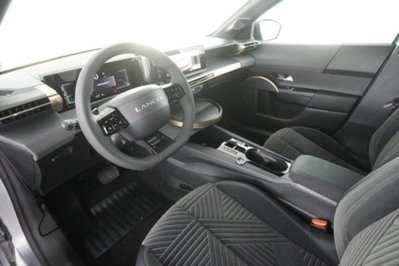 Lancia Ypsilon 1.2 mhev Edizione Cassina e-dct (9)