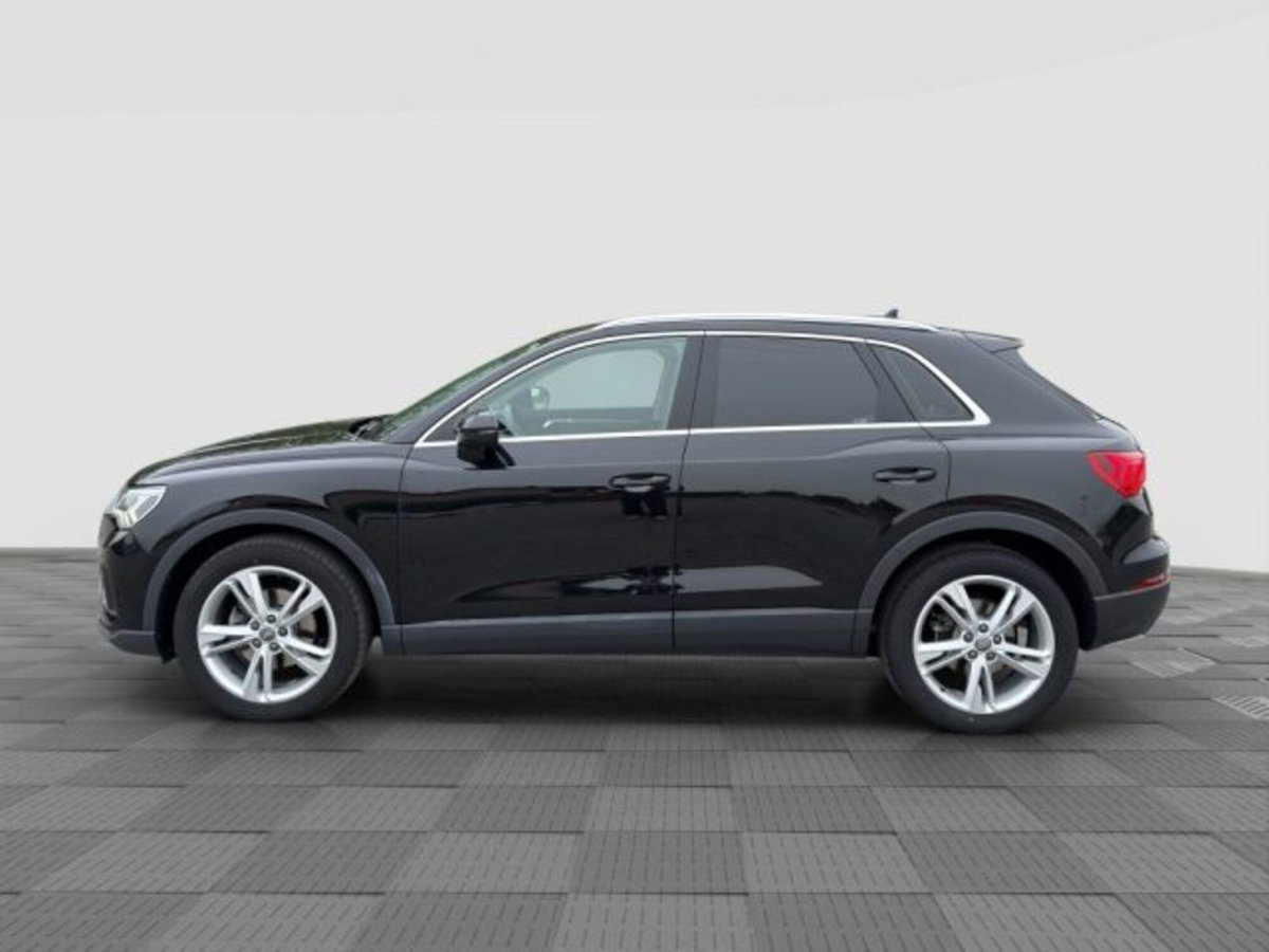 Audi Q3 35 TDI quattro S tronic Business (2)