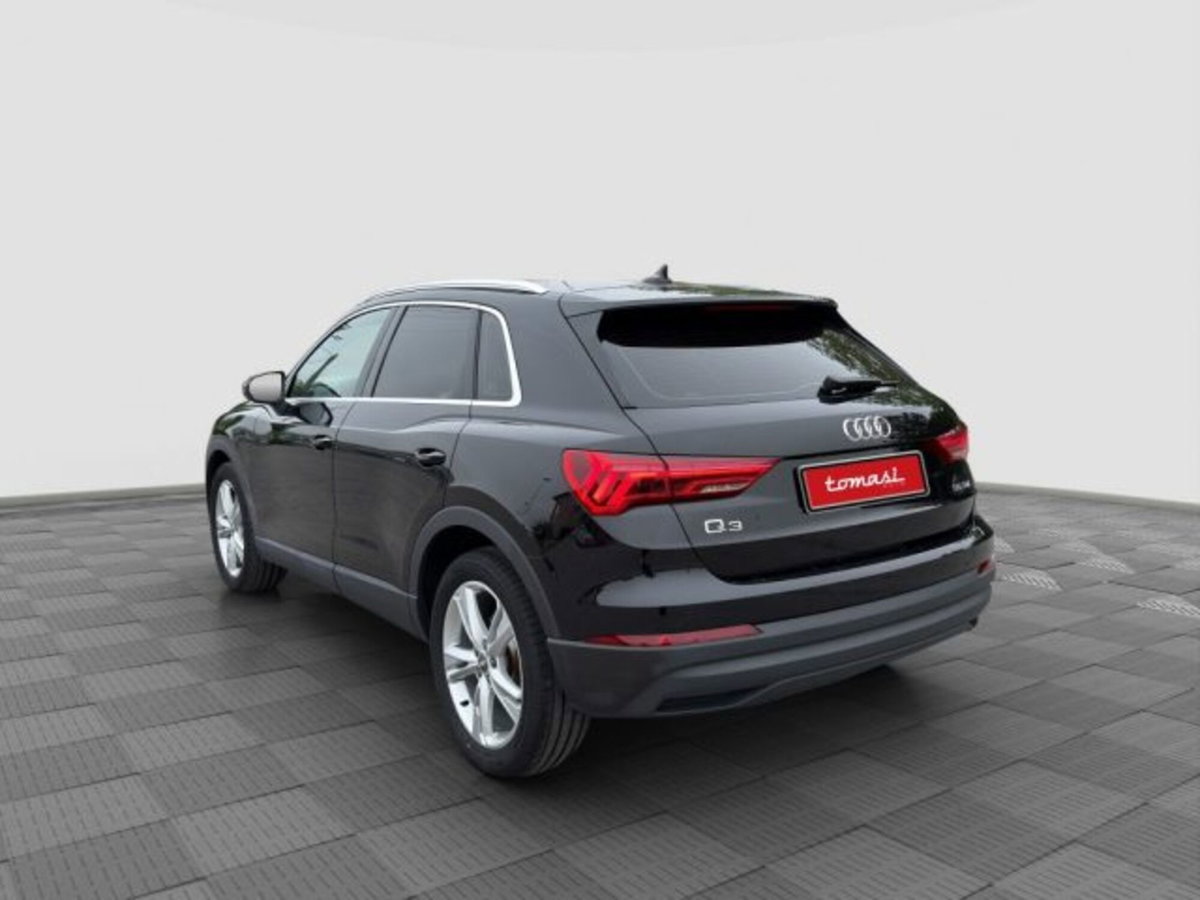 Audi Q3 35 TDI quattro S tronic Business (3)