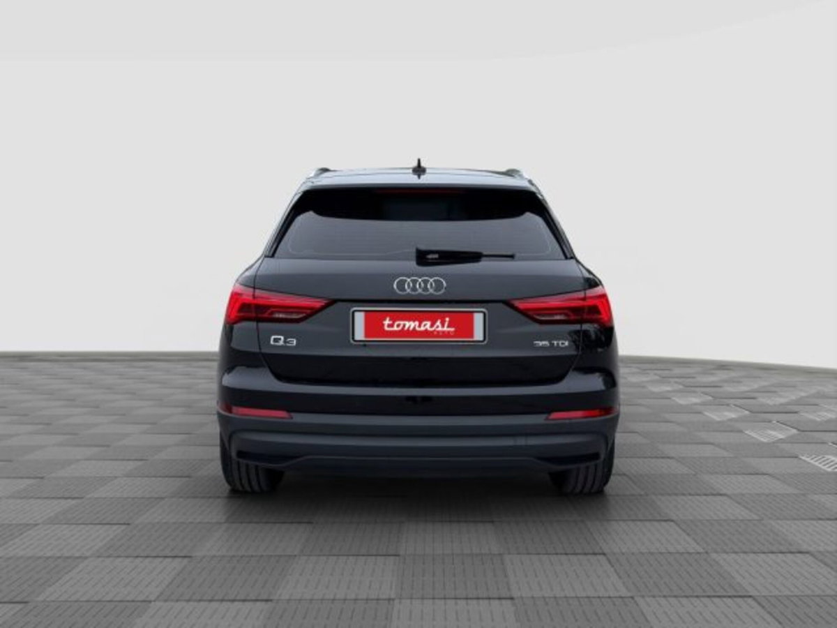 Audi Q3 35 TDI quattro S tronic Business (4)