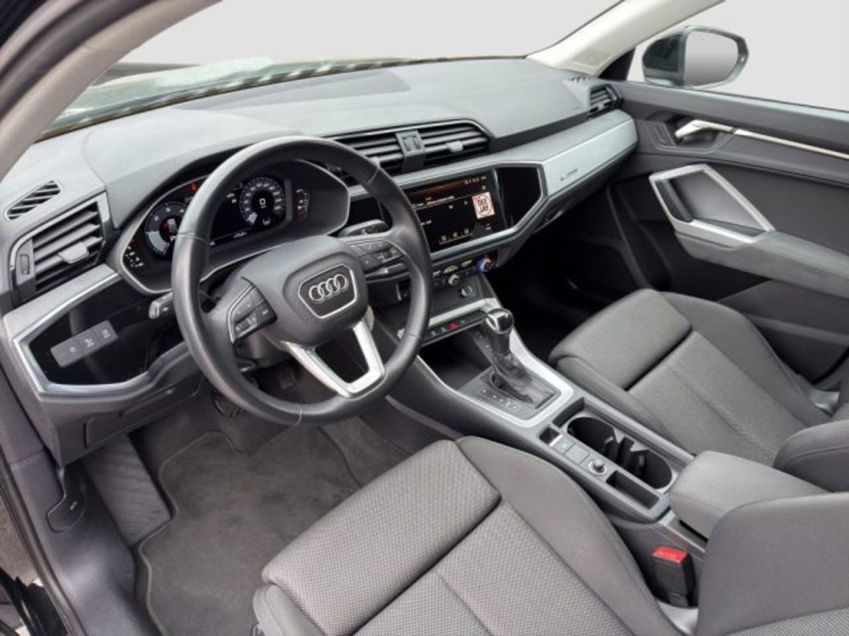 Audi Q3 35 TDI quattro S tronic Business (9)