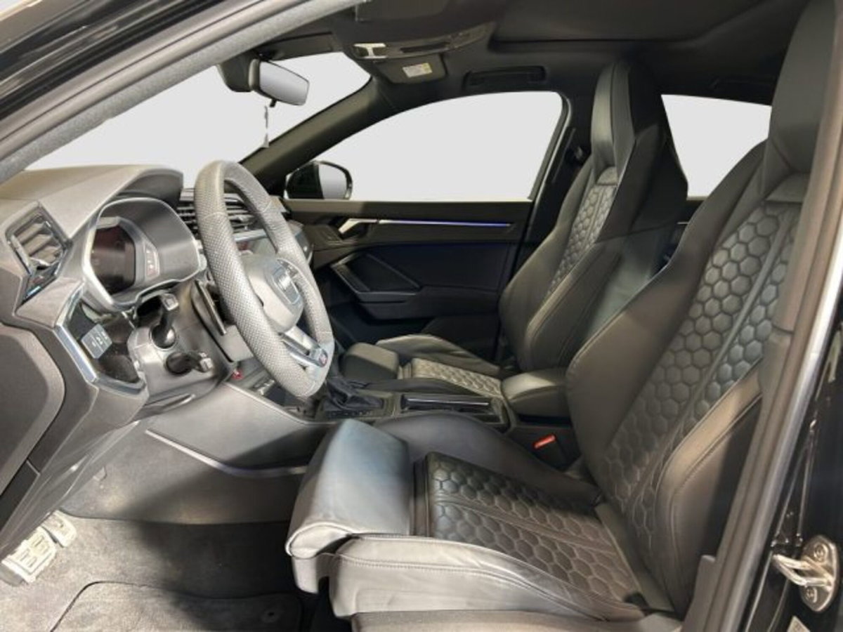 Audi RS Q3 Sportback 2.5 quattro s-tronic (9)