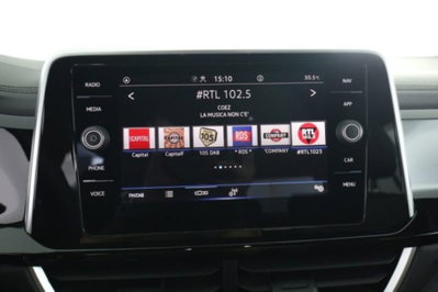 Volkswagen T-Roc 1.5 tsi R-Line dsg (11)