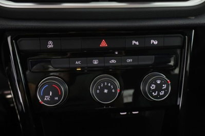 Volkswagen T-Roc 1.5 tsi R-Line dsg (12)