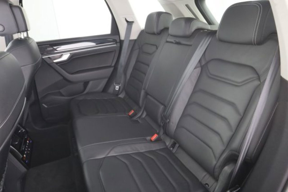 Volkswagen Touareg 3.0 V6 TDI SCR Elegance (3)