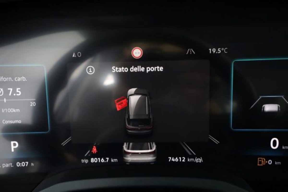 Volkswagen Touareg 3.0 V6 TDI SCR Elegance (7)