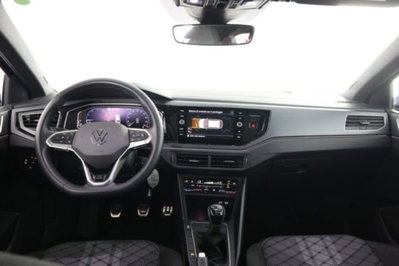 Volkswagen Taigo 1.0 tsi R-Line 115cv (4)