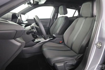 Peugeot 2008 PureTech 130 S&S EAT8 Allure Pack (2)