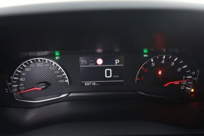 Peugeot 2008 PureTech 130 S&S EAT8 Allure Pack (7)