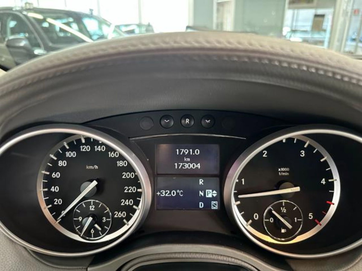 Mercedes-Benz GL 350 CDI cat 4MATIC BlueEFF. Sport 7 (7)
