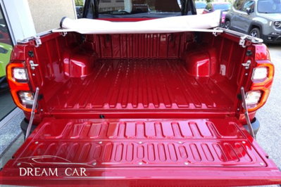 Toyota Hilux 2.8 d-4d double cab GR Sport auto (18)
