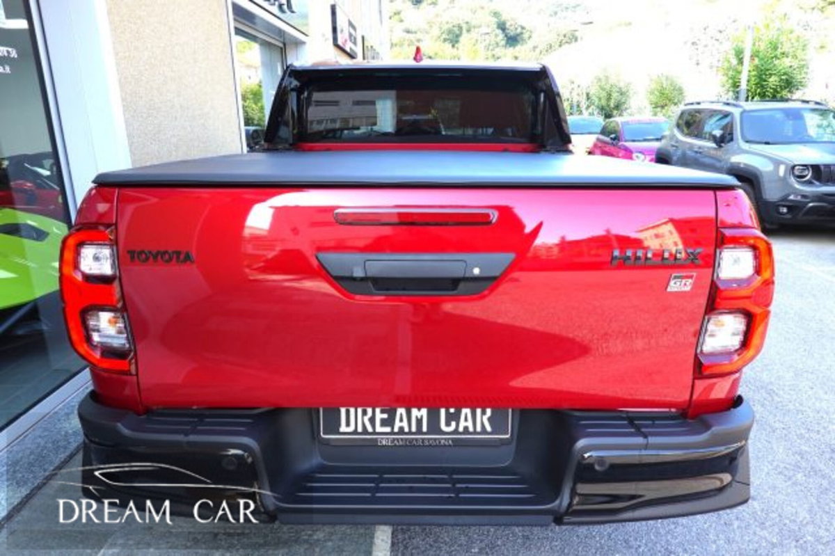 Toyota Hilux 2.8 d-4d double cab GR Sport auto (4)